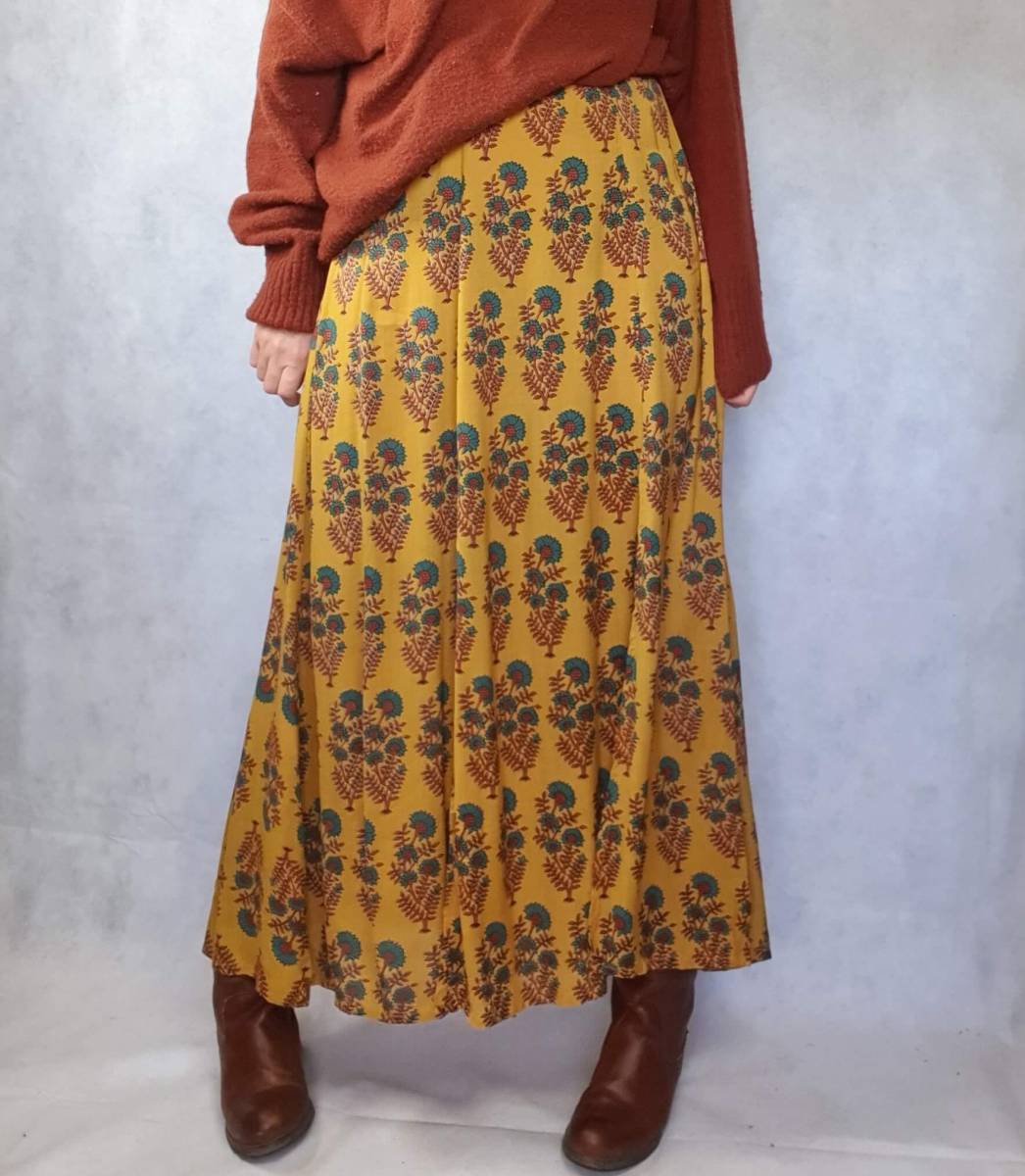 Gelbe Kleider Boho Outfit für den Frühling Gelbes Kleid Hippie Style