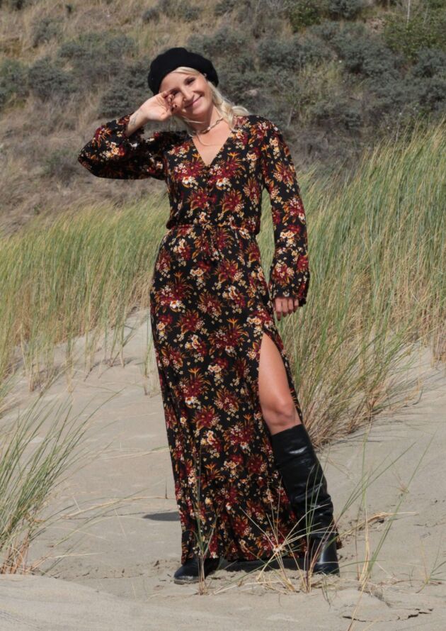 Boho maxi dress with high slit long bell sleeves fall Winter red flowers