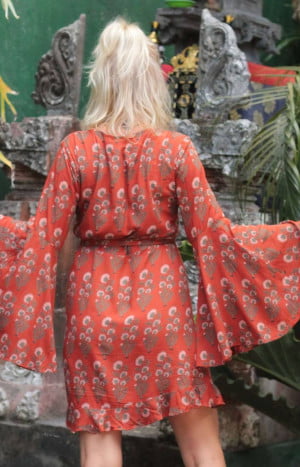 produkt bild Trompetenärmel Kleid zum Wickeln Terracotta Boho Dreams Minikleid