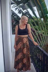 Bohemian Rock lang mit Bali Folklore Batik Muster