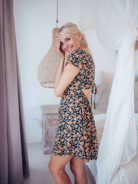 Product image Boho Kleid Kurz Rückenfrei mit Blumen Daddy Kleid Babydoll