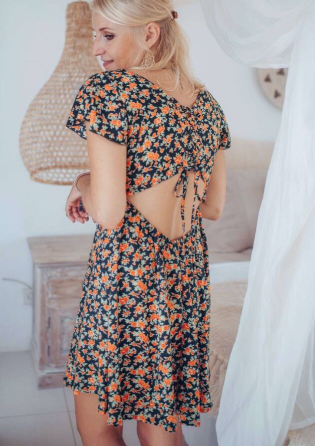 Boho dress short backless with flowers cut out