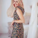 Boho Maxikleid mit Schlitz und tiefem Rückenausschnitt Sommerkleid mit Blumen Schmetterlingsärmel