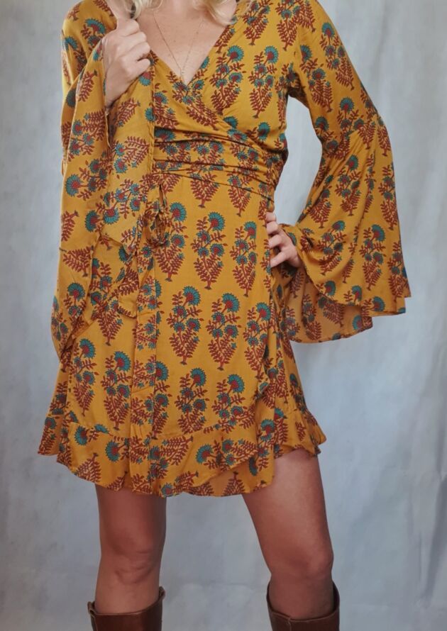 Boho Wickelkleid Kurz Hippie Kleid Trompetenärmel (8)