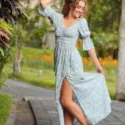 Prärie Kleid lang Boho Hippie Maxikleid mit Herz Ausschnitt Blumen weiß