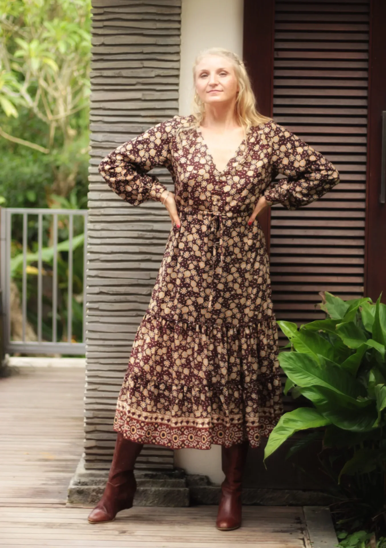 Herbst Winter Kollektion damen Kleid braun langärmelig Maxi Kleid Hippie Boho Blumenmuster