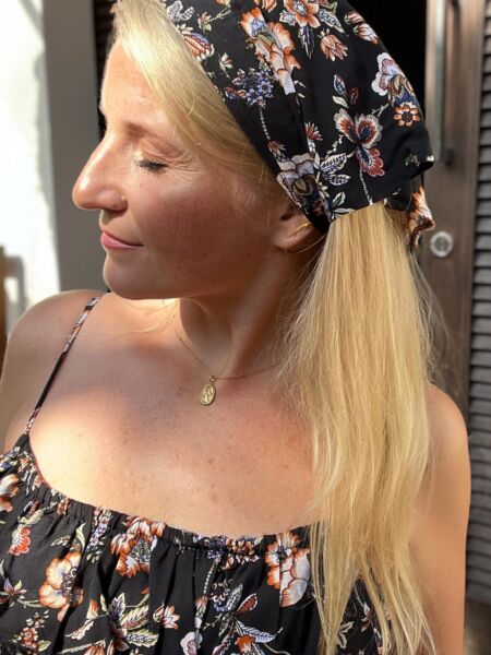 Product image schwarzes-Dreieckstuch-Kopftuck-mit-Blumen-Sommer-Hippie-Boho-Hopfband-Sommer-Strand