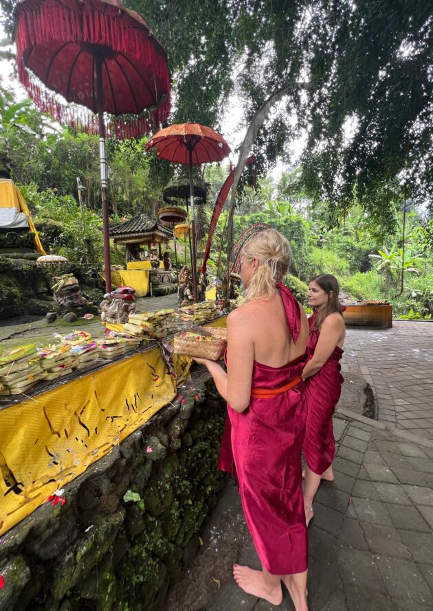 Taman-Beji-Waterfall-Purification-Ceremony2