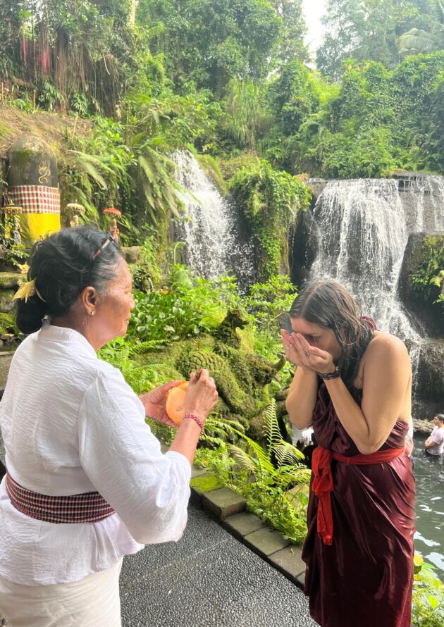 Taman-Beji-Waterfall-Purification-Ceremony7