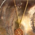 vergoldete-Kompass-Halskette-klein-fein-edel