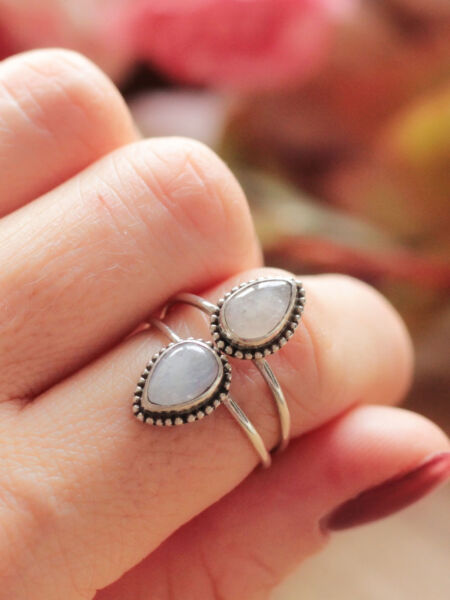 Product image Mondstein Ring Tropfen-Förmig Statement Ring Silber Bohemian Style (7)