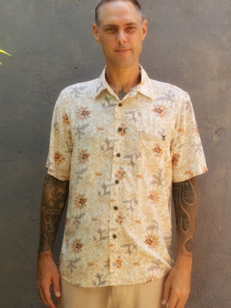 Product image Men's Short Sleeve Summer Shirt Flowers Beige