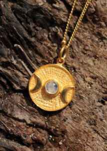 Triple-moon-goddess-symbol-necklace-gold